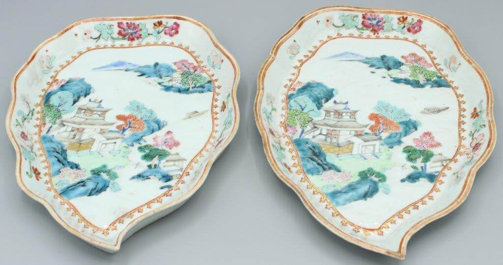 A pair. An auction of important Oriental works of art 7