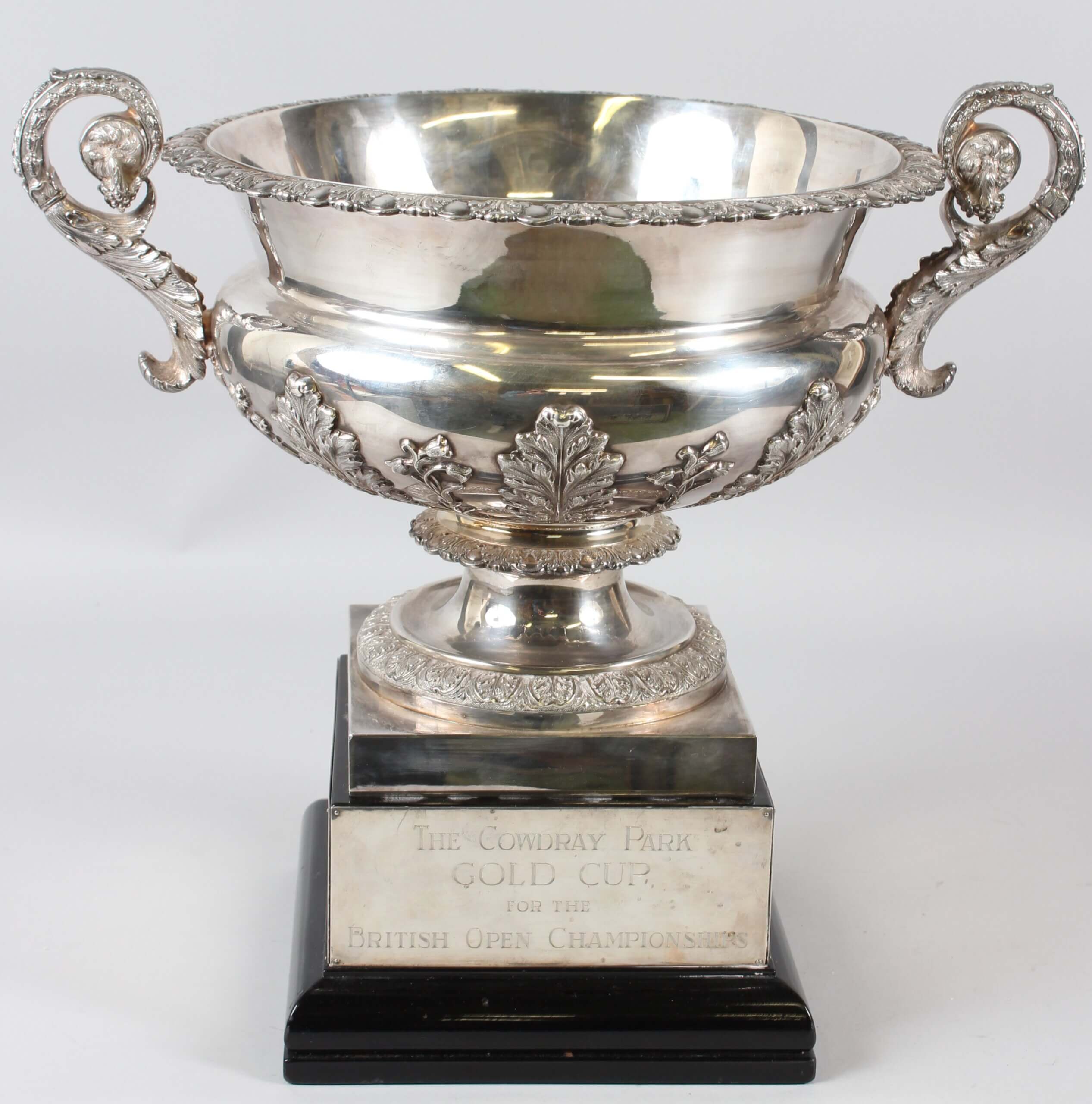 The Cowdray Park Gold Cup for the British open championship (for play between 1956-1991). Fine Antique