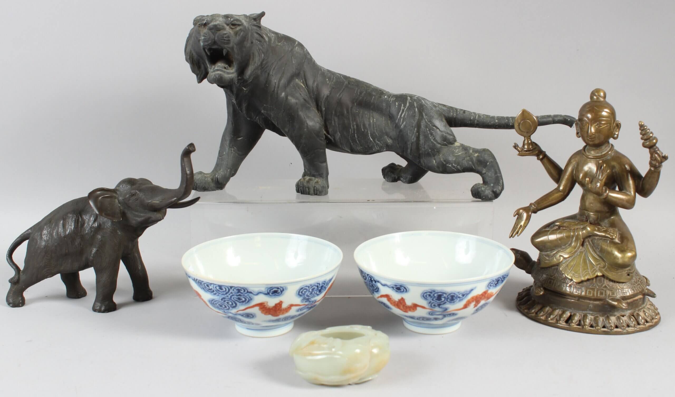 A selection of items. Oriental auction 26 August. Varied